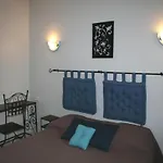 Du Chateau Hotel