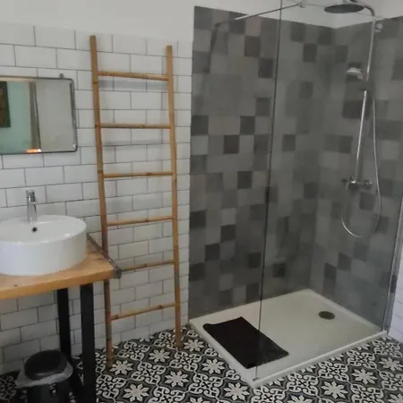 Du Chateau 2* Margon (Herault)