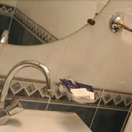 Du Chateau 2* Margon