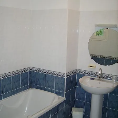 호텔 Du Chateau 2*