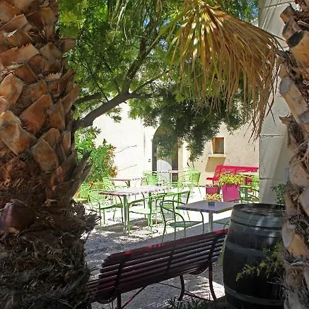 Du Chateau Szálloda 2*